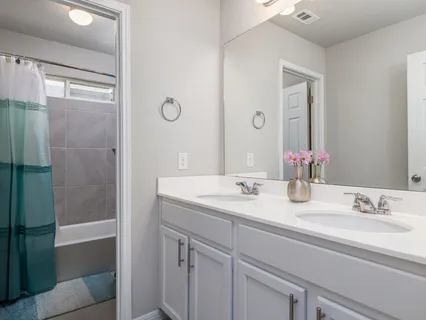 $495,000 | 453 Arrowhead Vine Street, Leander, TX 78641