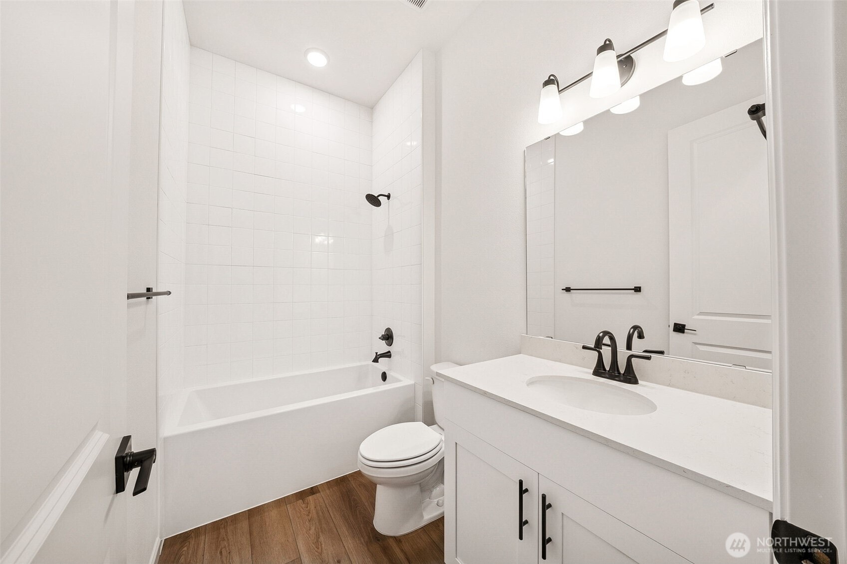 1176 Tanner Avenue, Unit 115 Buckley, WA 98321 - Photo 3 of 11