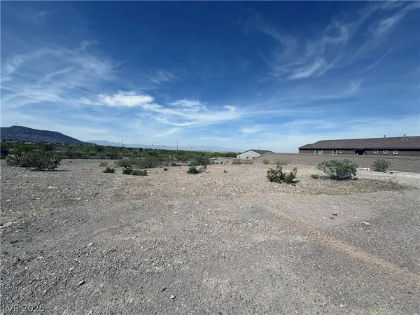 $300,000 | Racetrack And Venice, Henderson, NV 89015