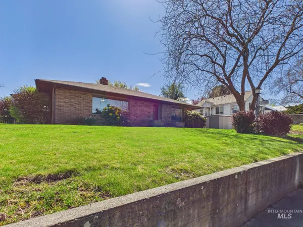 $395,000 | 1156 14th Avenue, Lewiston, ID 83501