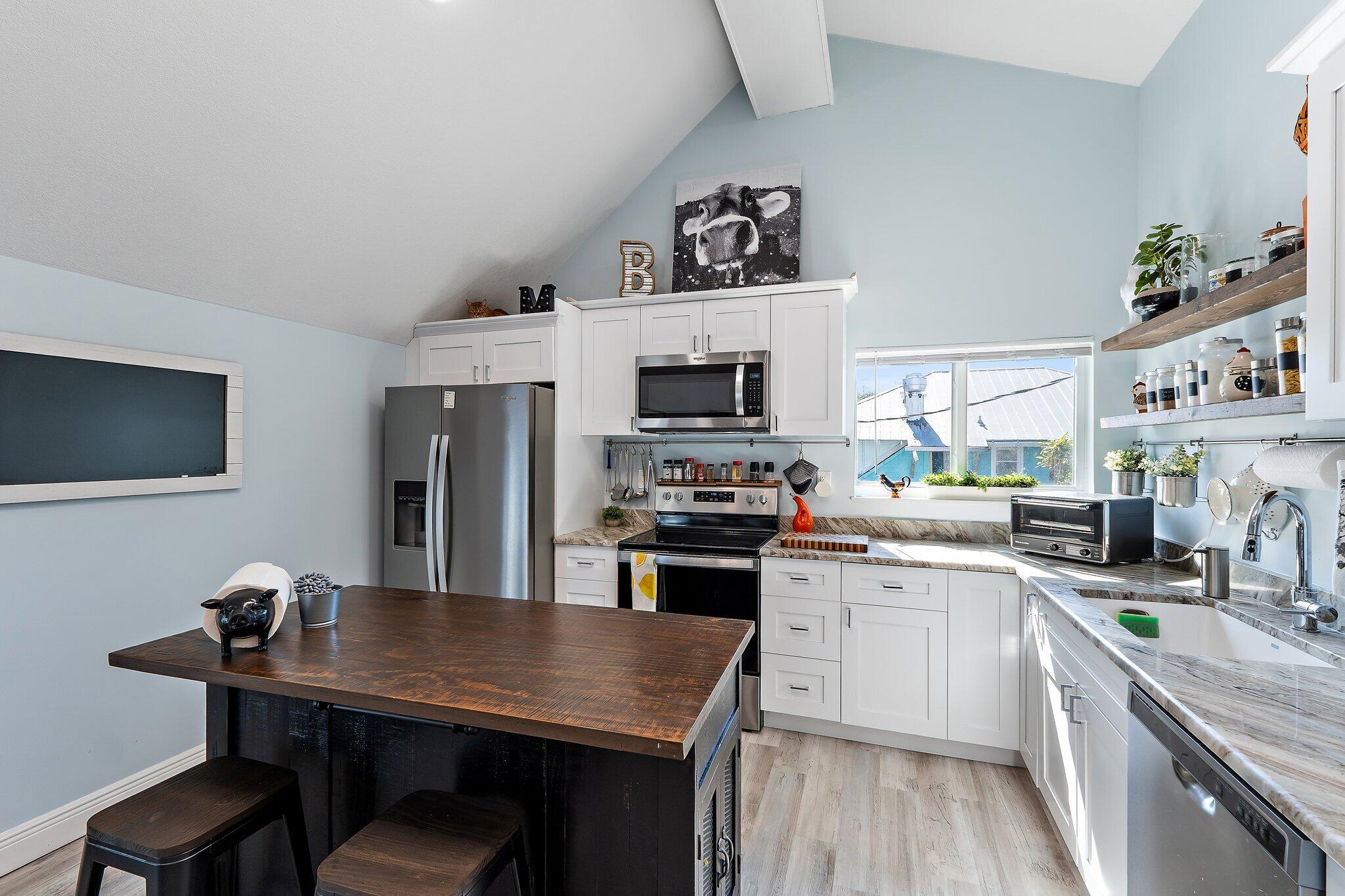 310 Southeast Denver Avenue, Unit 2 Stuart, FL 34994 - Photo 32 of 51 056-310SEDenverAve-2-Stuart-SMALL