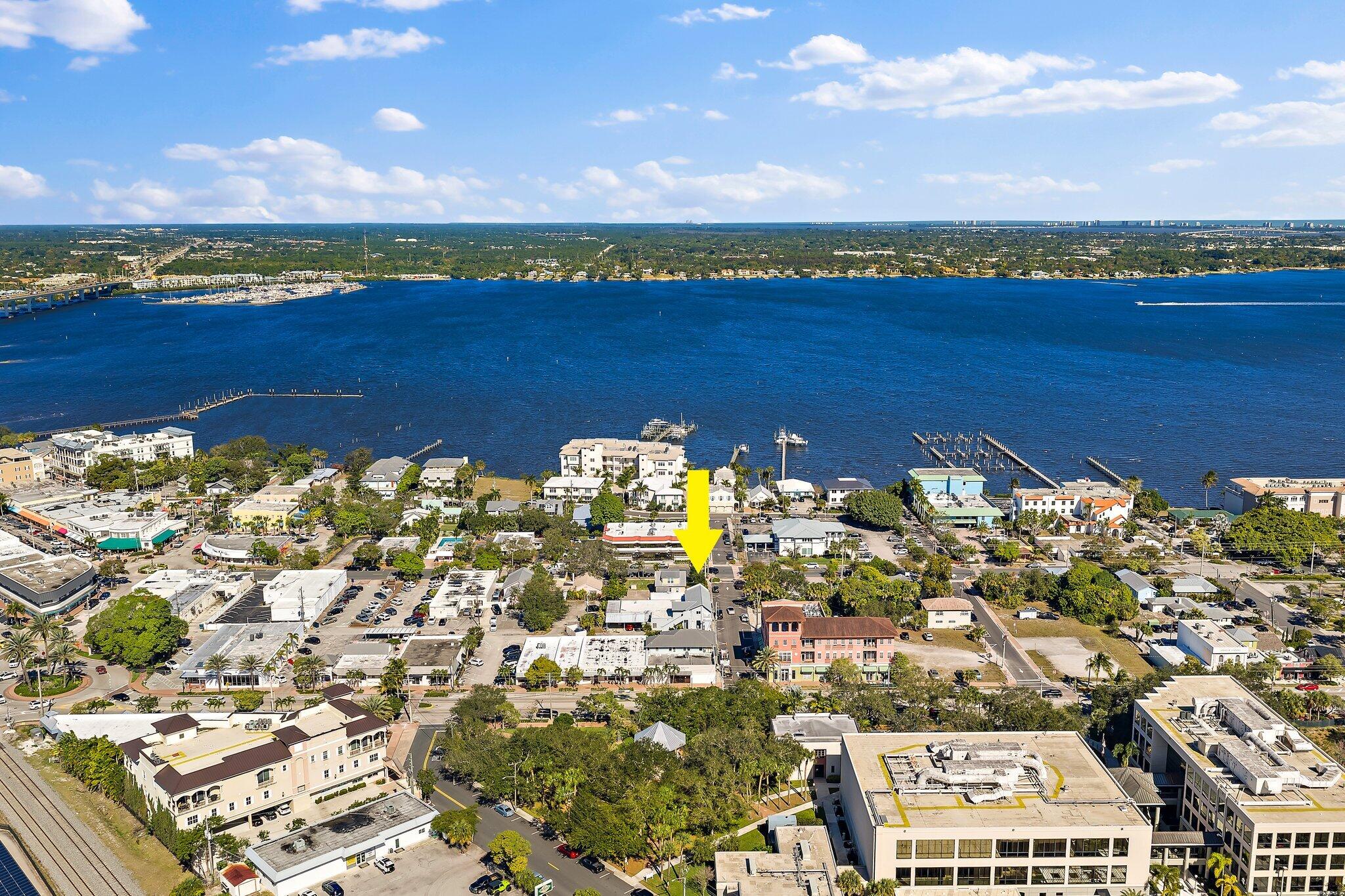 310 Southeast Denver Avenue, Unit 2 Stuart, FL 34994 - Photo 4 of 51 016-310SEDenverAve-2-Stuart-SMALL