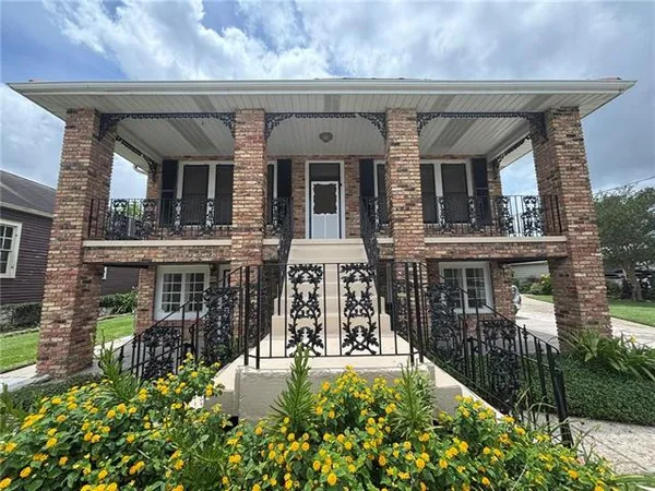 $289,000 | 426 1st Avenue, Harvey, LA 70058