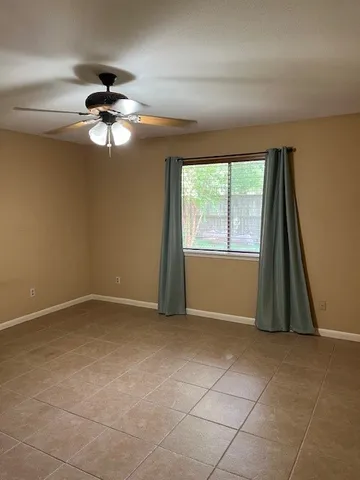 $2,100 | 13815 Ivymount Drive, Sugar Land, TX 77498
