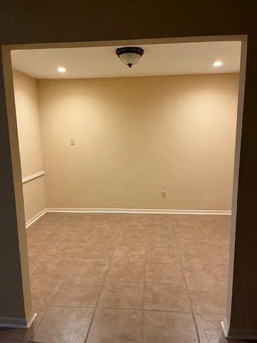 $2,100 | 13815 Ivymount Drive, Sugar Land, TX 77498