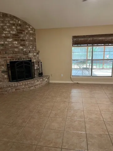 $2,100 | 13815 Ivymount Drive, Sugar Land, TX 77498