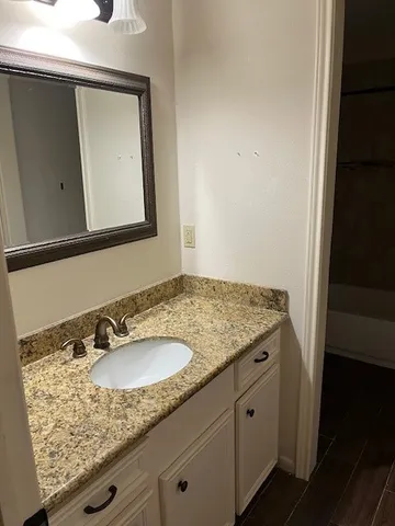 $2,100 | 13815 Ivymount Drive, Sugar Land, TX 77498