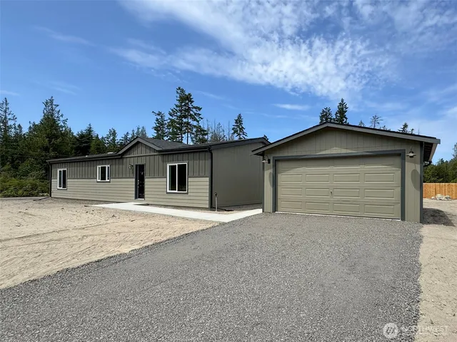 $419,950 | 31 Butterfly Lane, Pacific Beach, WA 98571