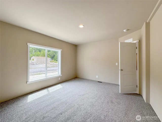 $419,950 | 31 Butterfly Lane, Pacific Beach, WA 98571