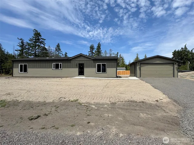 $419,950 | 31 Butterfly Lane, Pacific Beach, WA 98571