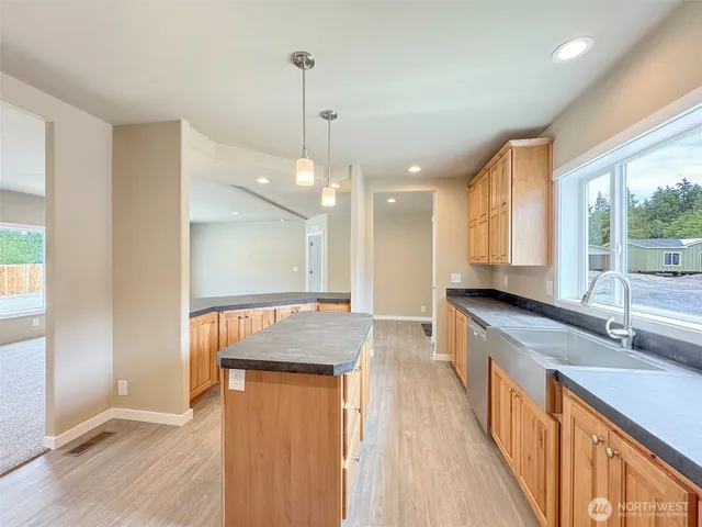 $419,950 | 31 Butterfly Lane, Pacific Beach, WA 98571