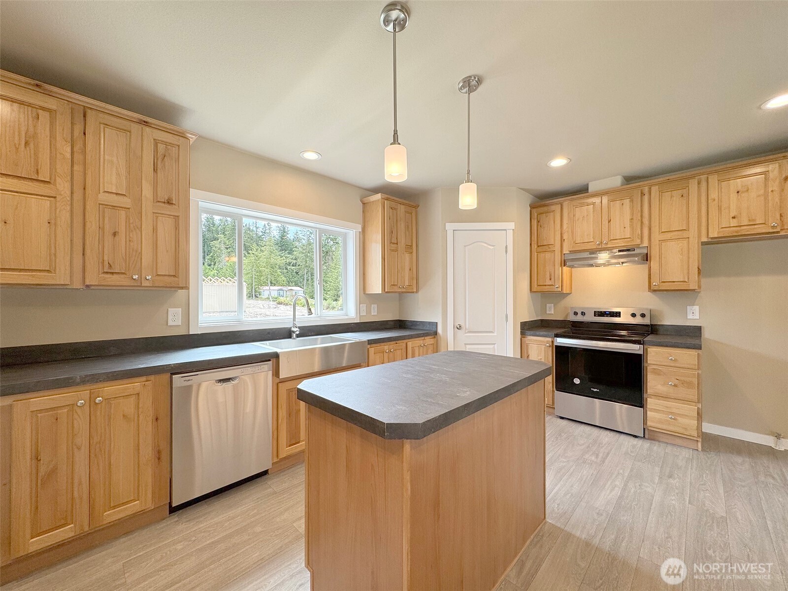 31 Butterfly Lane Pacific Beach, WA 98571 - Photo 9 of 31