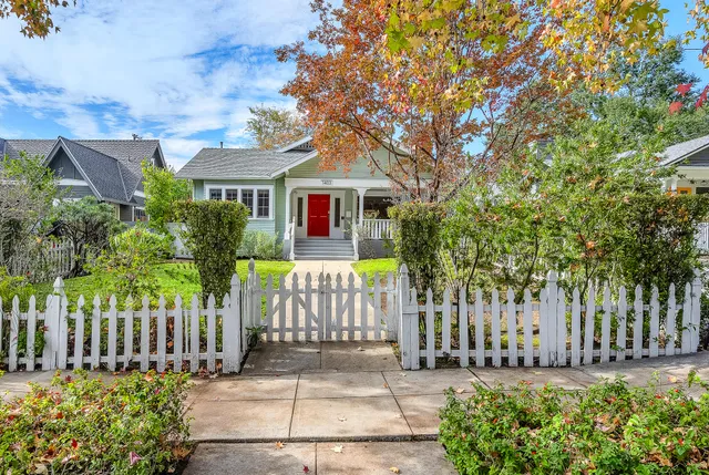 $2,299,900 | 1403 North Orange Grove Avenue, West Hollywood, CA 90046