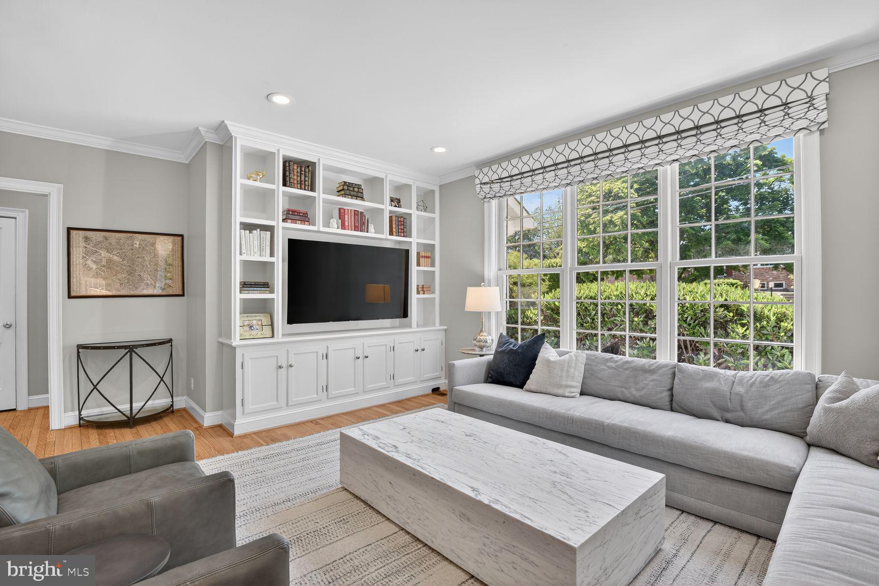 5909 Madawaska Road Bethesda, MD 20816 - Photo 13 of 49