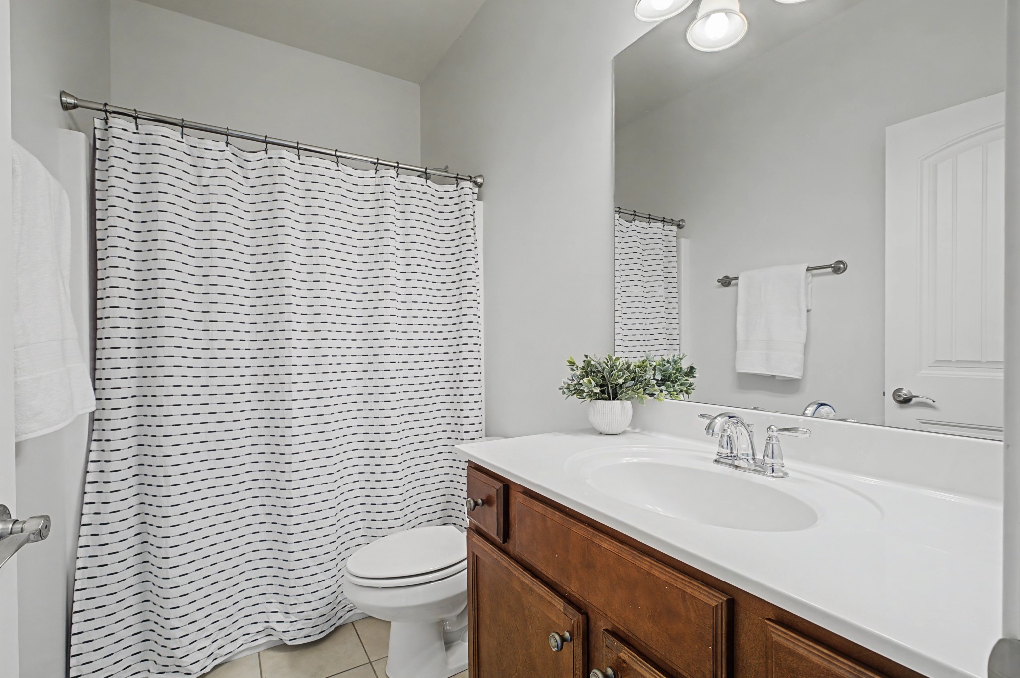 140 Tulip Grove Point Hermitage, TN 37076 - Photo 8 of 26