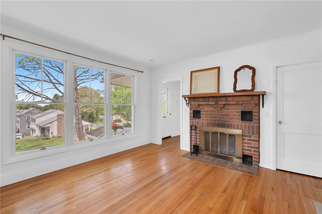 14 Barnsdale Road East Providence, RI 02914 - Photo 8 of 29