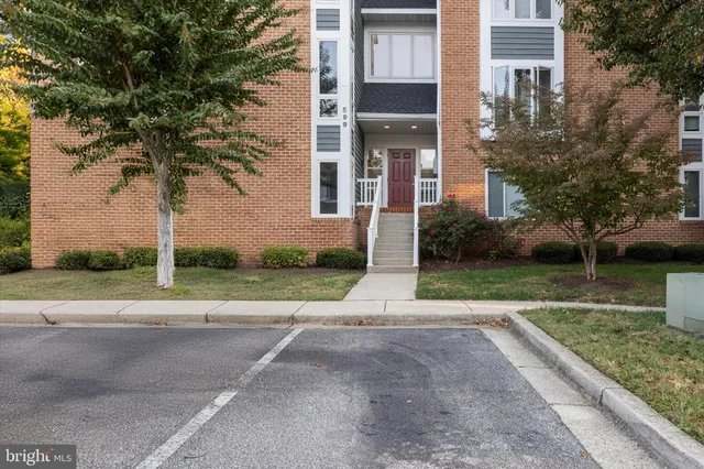 $373,900 | 599 Oakland Hills Drive, Unit 3A, Arnold, MD 21012