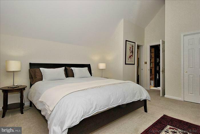 1043 Old Bay Ridge Road Annapolis, MD 21403 - Photo 15 of 30 Bedroom (Master)