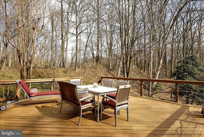 1043 Old Bay Ridge Road Annapolis, MD 21403 - Photo 19 of 30 Exterior (General)