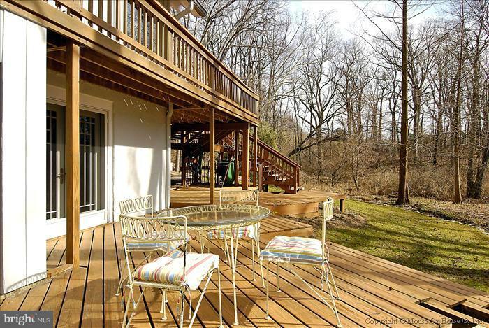 1043 Old Bay Ridge Road Annapolis, MD 21403 - Photo 3 of 30 Exterior (General)