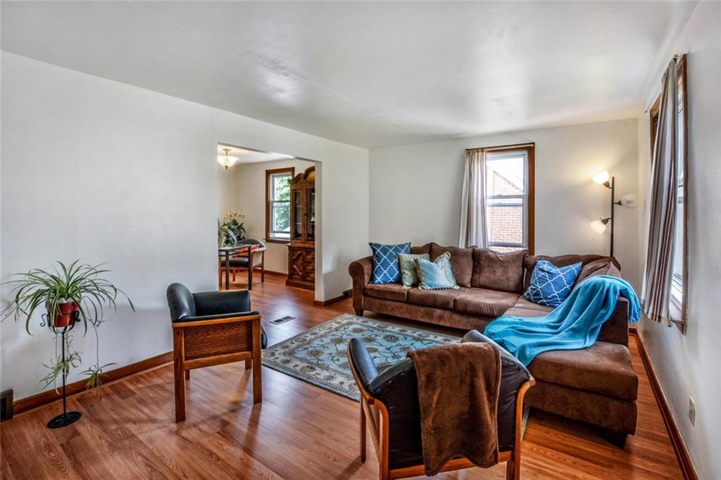 636 Irwin Run Road West Mifflin, PA 15122 - Photo 3 of 25 Gallery Image 3