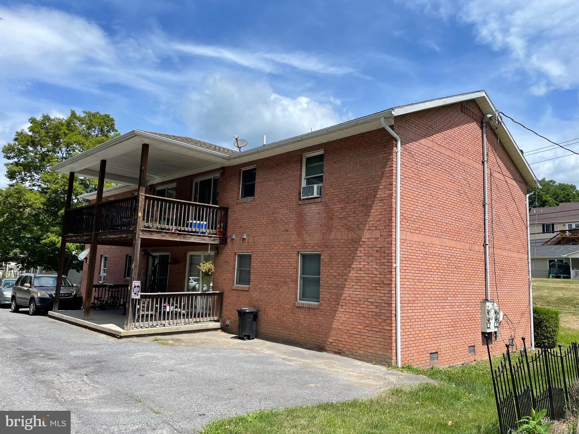 131 Biser Street Berkeley Springs, WV 25411 - Photo 7 of 32