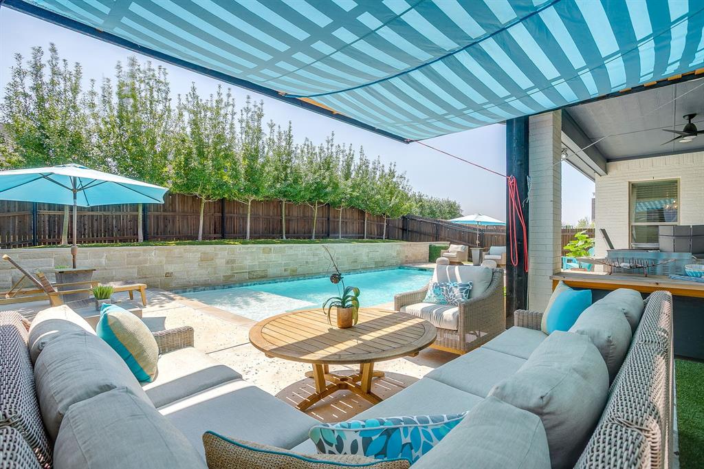 413 Kestrel Court Aledo, TX 76008 - Photo 37 of 40 a outdoor living space with patio furniture and a garden view