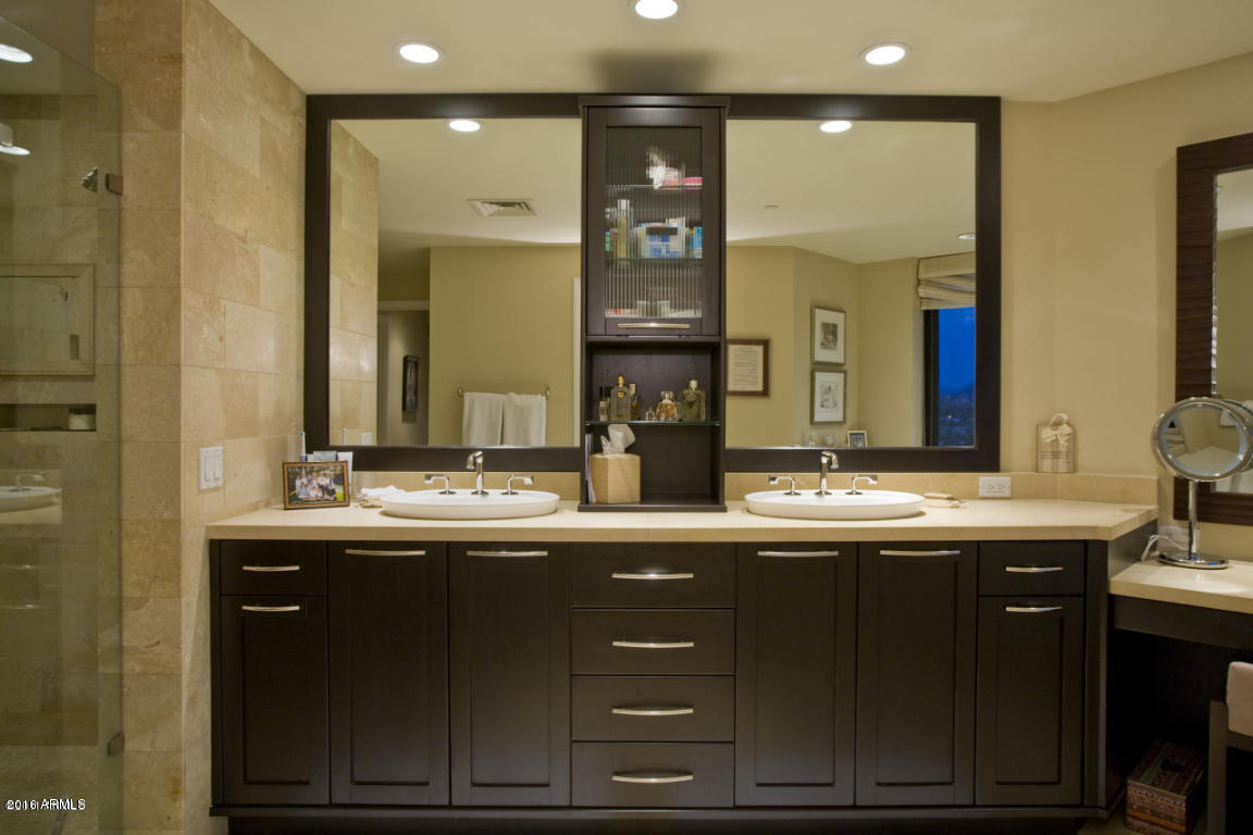 1040 East Osborn Road, Unit 1002 Phoenix, AZ 85014 - Photo 19 of 34 Master bath vanity