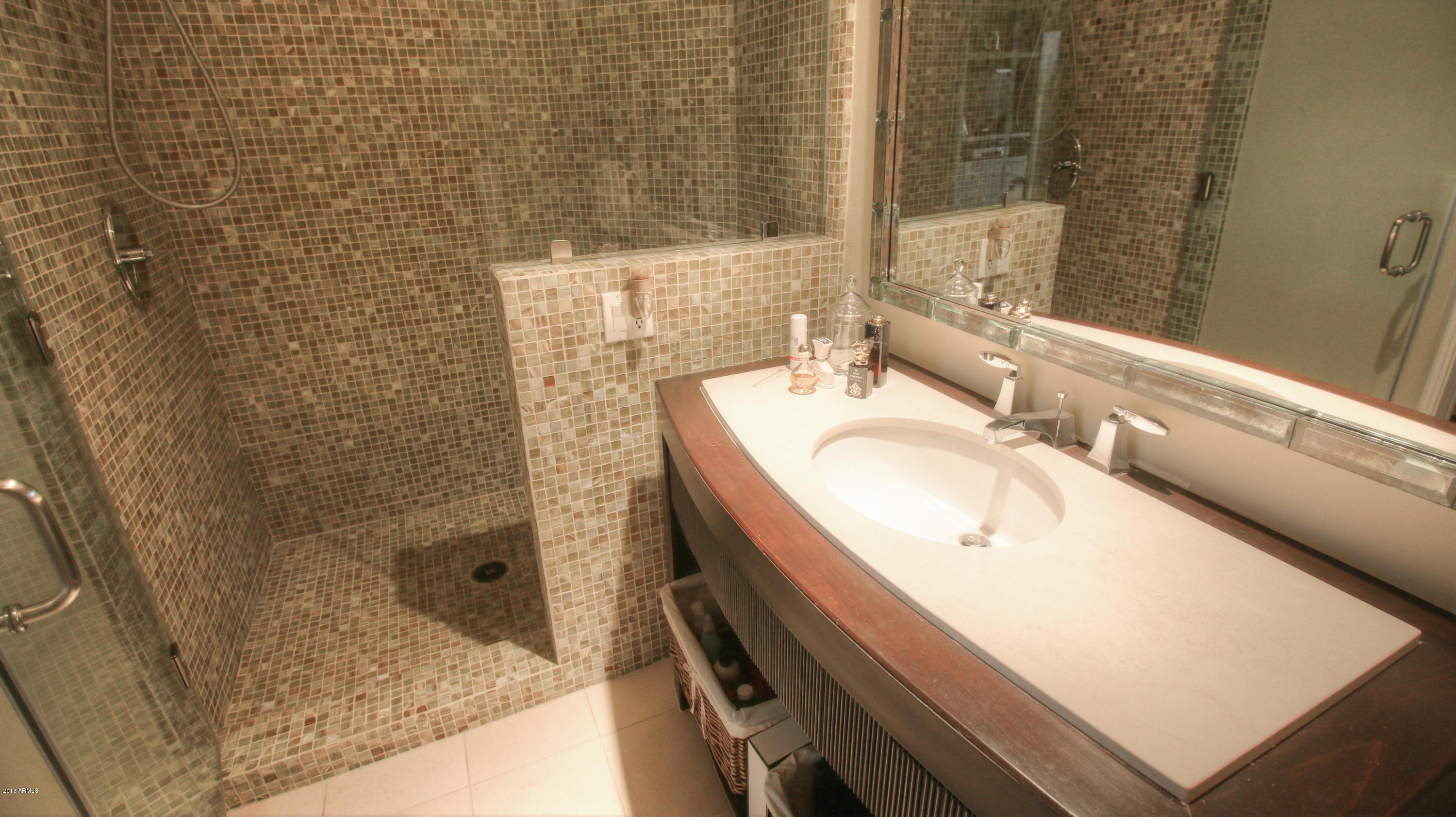 1040 East Osborn Road, Unit 1002 Phoenix, AZ 85014 - Photo 24 of 34 Amazing Master Bathroom Shower