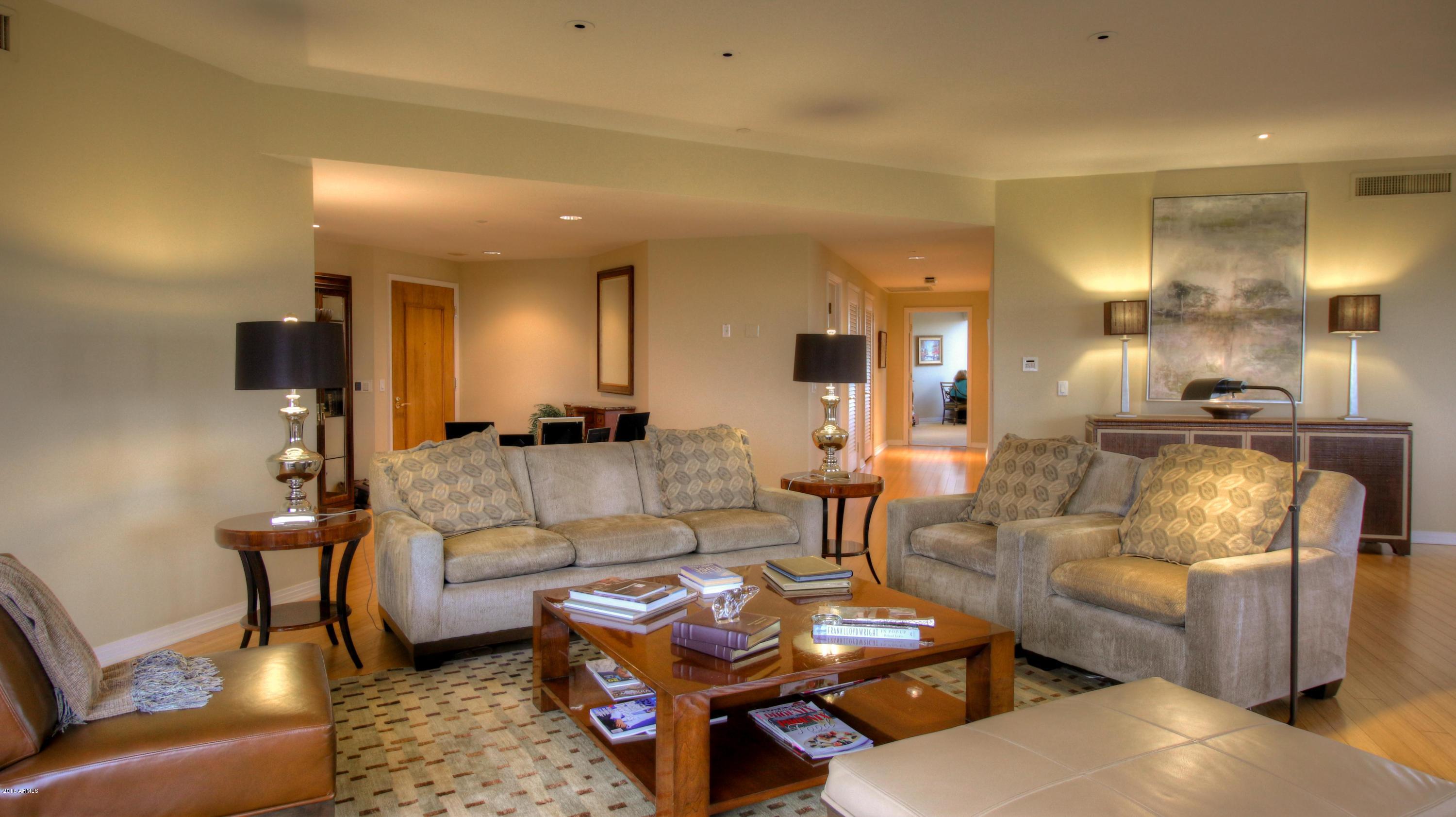 1040 East Osborn Road, Unit 1002 Phoenix, AZ 85014 - Photo 33 of 34 Spacious floorplan
