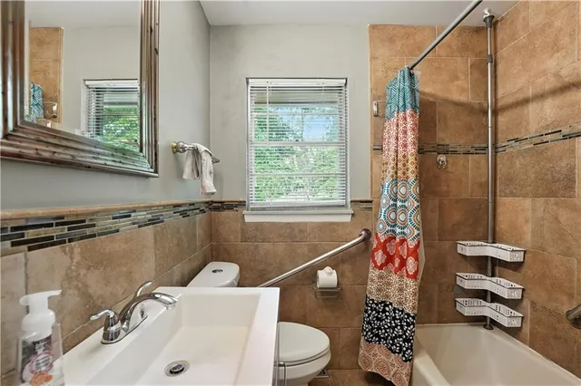 $282,000 | 4100 East 112 Street, Kansas City, MO 64137