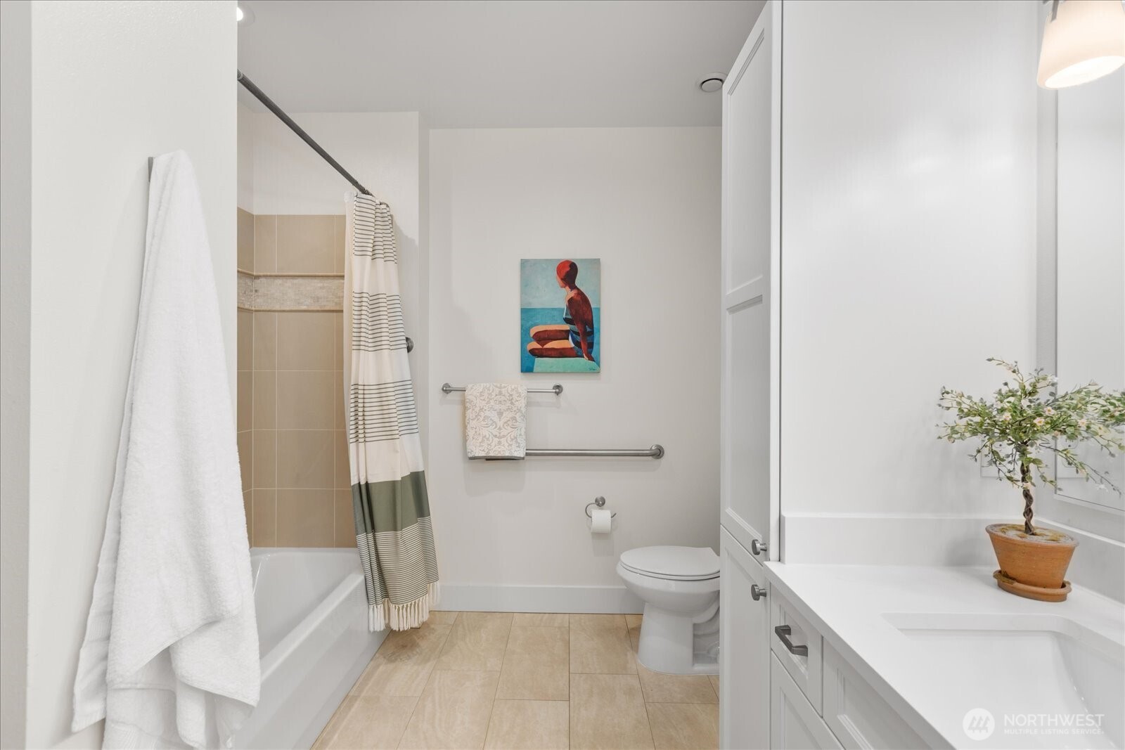 45 Pine Street, Unit 101 Edmonds, WA 98020 - Photo 18 of 39