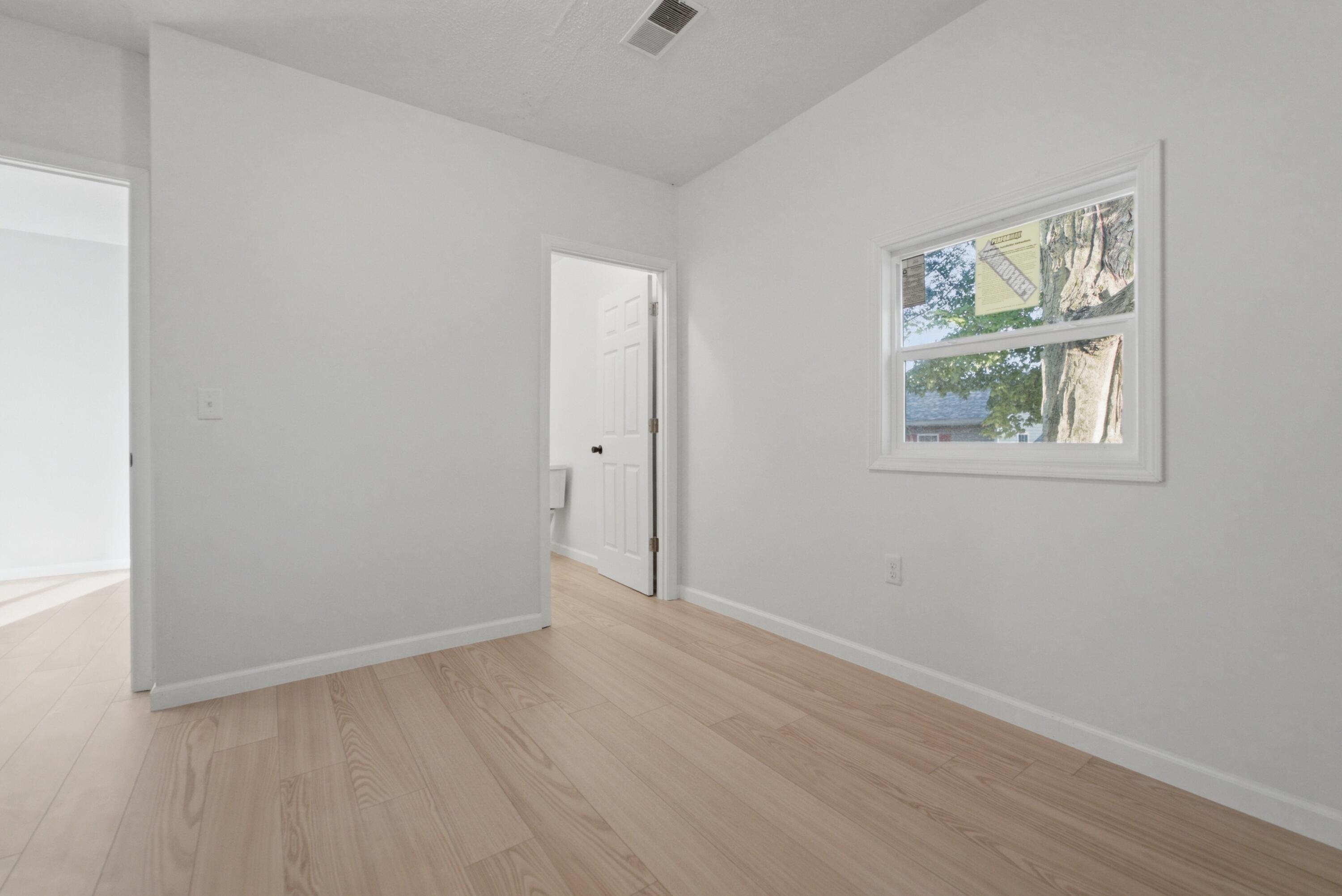 710 I Street La Porte, IN 46350 - Photo 19 of 34 3000x2003