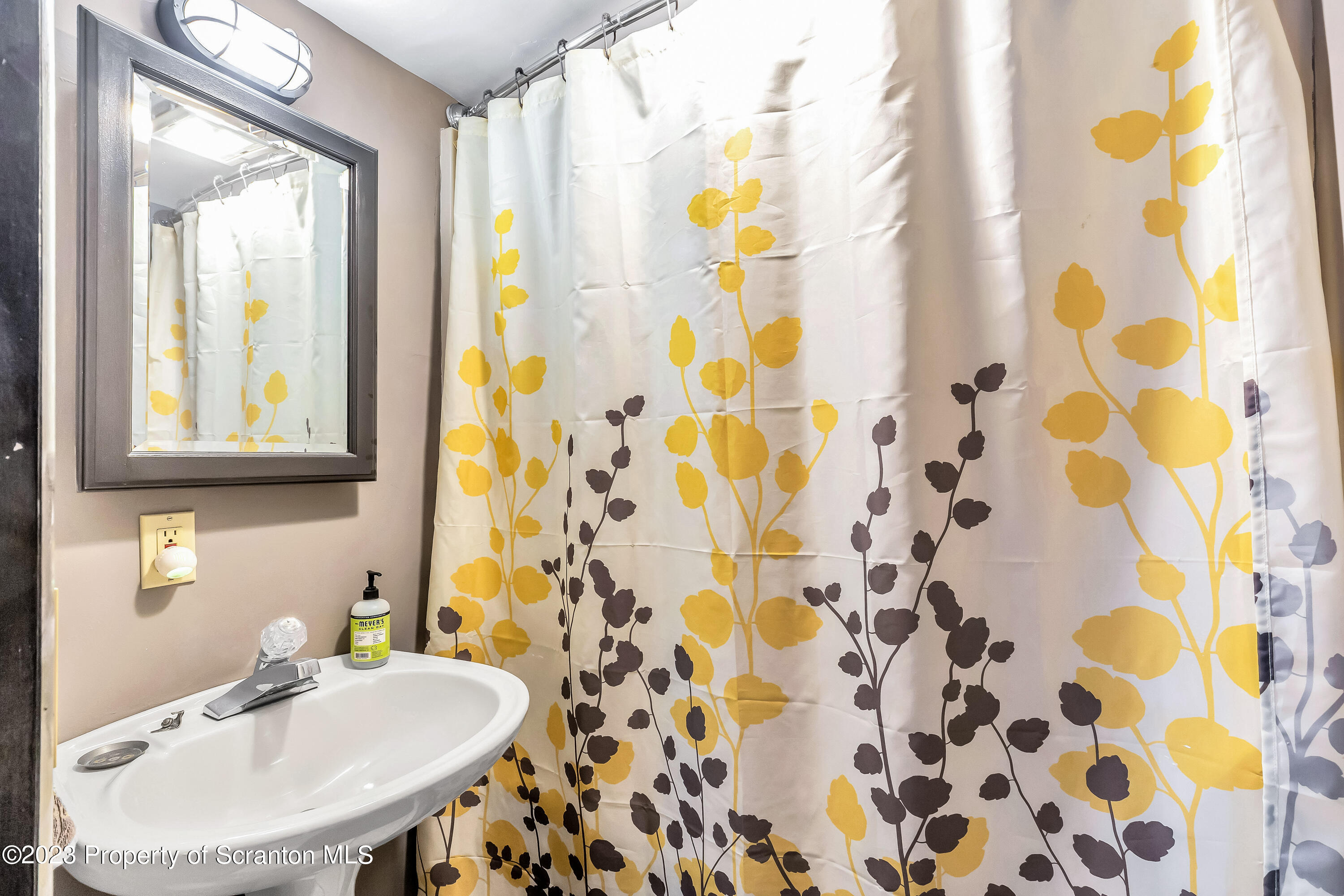 801 North Abington Road Waverly, PA 18471 - Photo 31 of 70