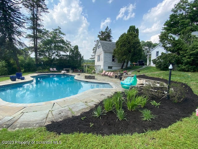 801 North Abington Road Waverly, PA 18471 - Photo 7 of 70