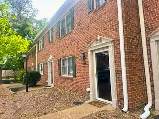 $220,000 | 315 McBrien Road, Unit 8, Chattanooga, TN 37411