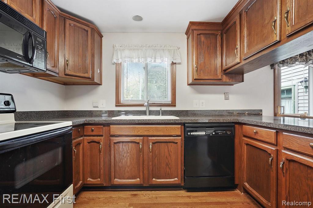 311 Nevada Avenue Rochester Hills, MI 48309 - Photo 14 of 28