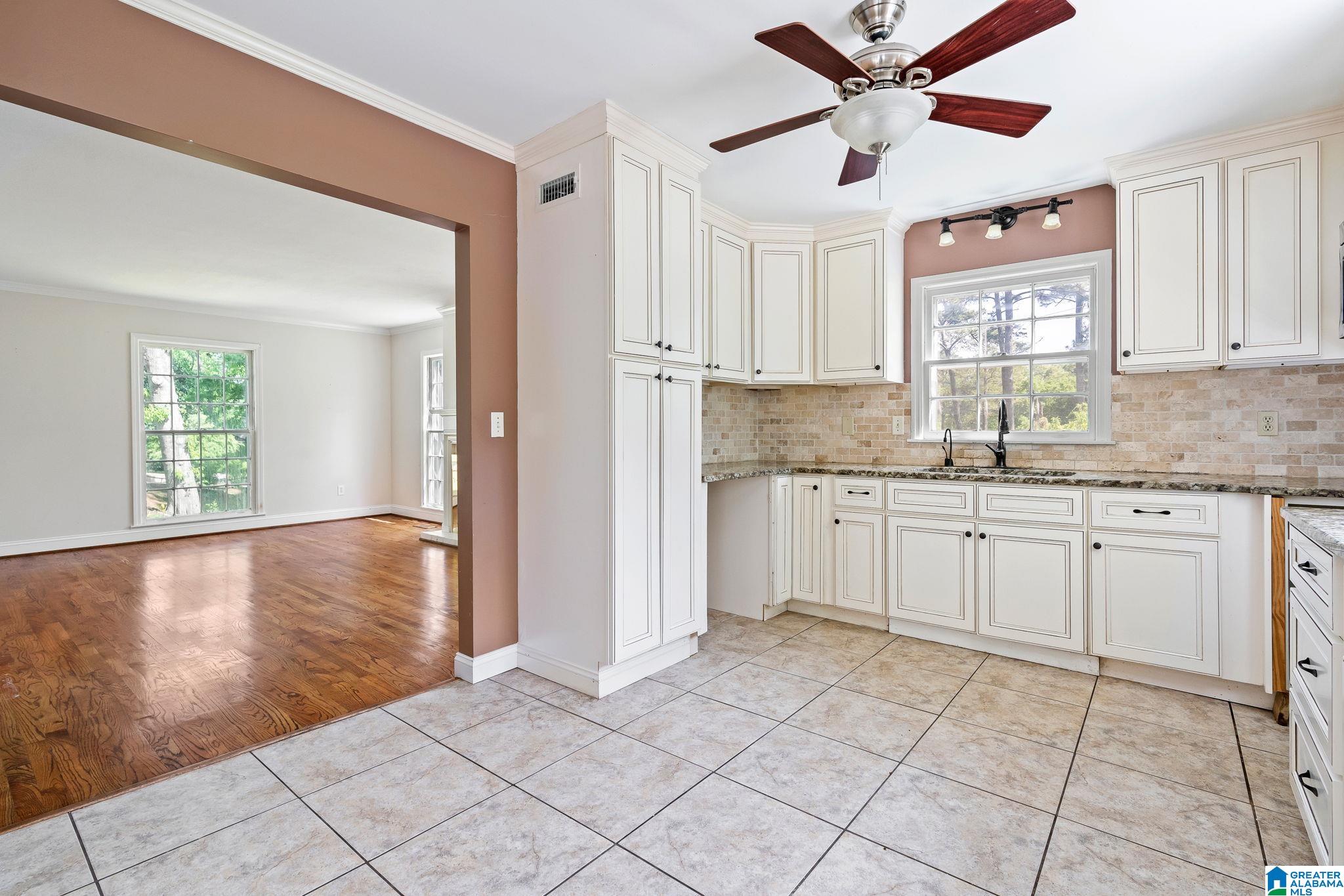 4012 Hunters Lane Birmingham, AL 35243 - Photo 9 of 34