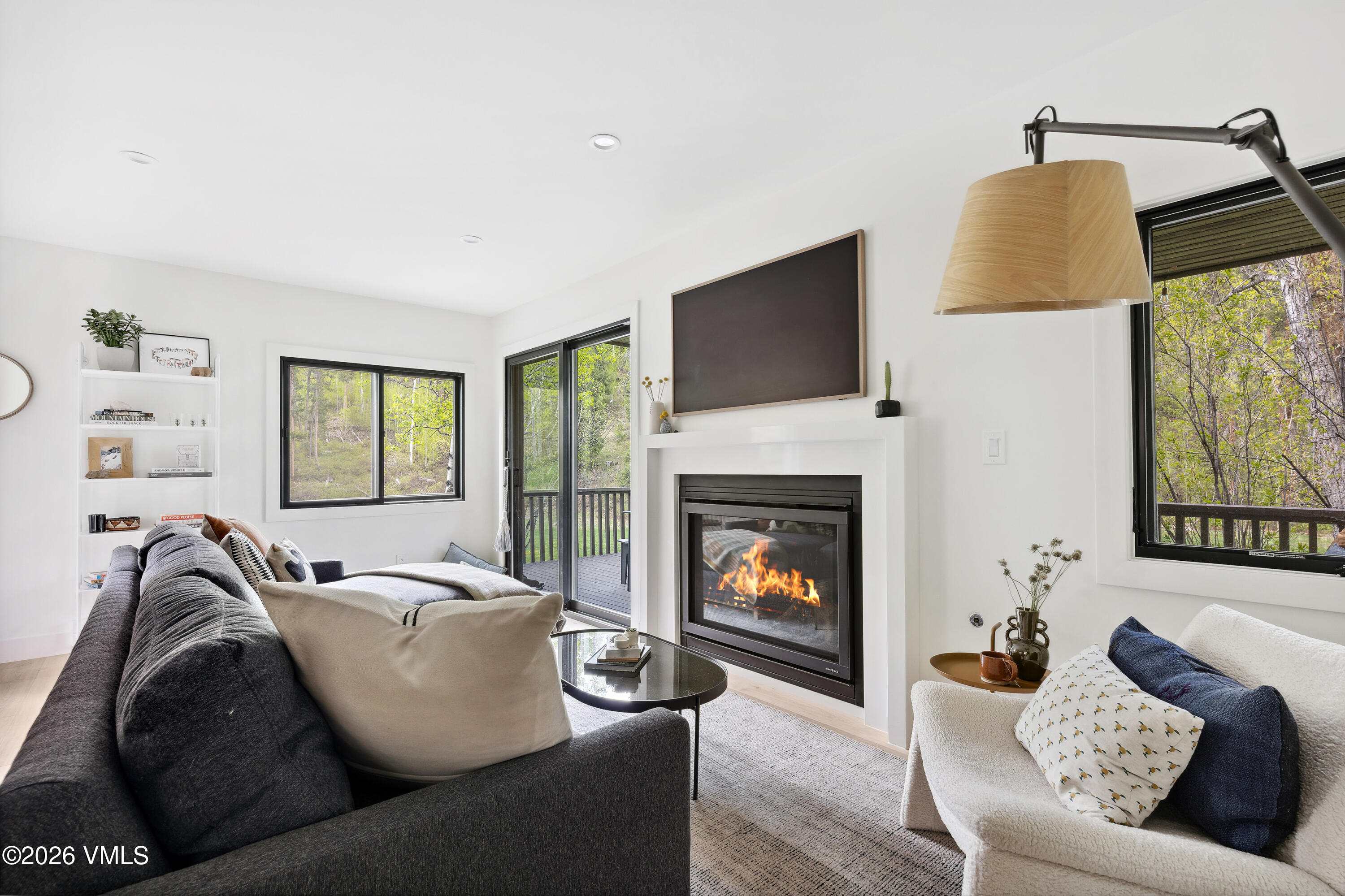 1512 Buffehr Creek Road, Unit B34 Vail, CO 81657 - Photo 11 of 34 S47A3255