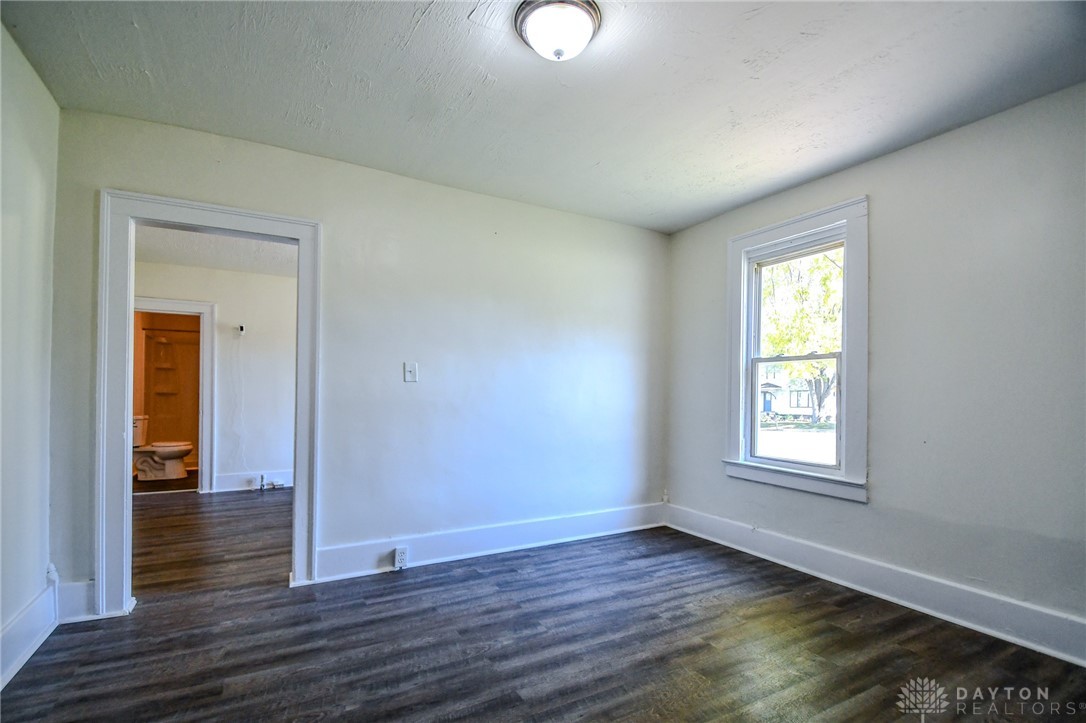 828 East Main Street Springfield, OH 45503 - Photo 17 of 46