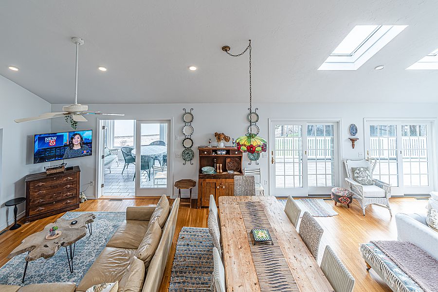 95 Hines Point Road Vineyard Haven, MA 02568 - Photo 19 of 43 a living room with furniture and a flat screen tv