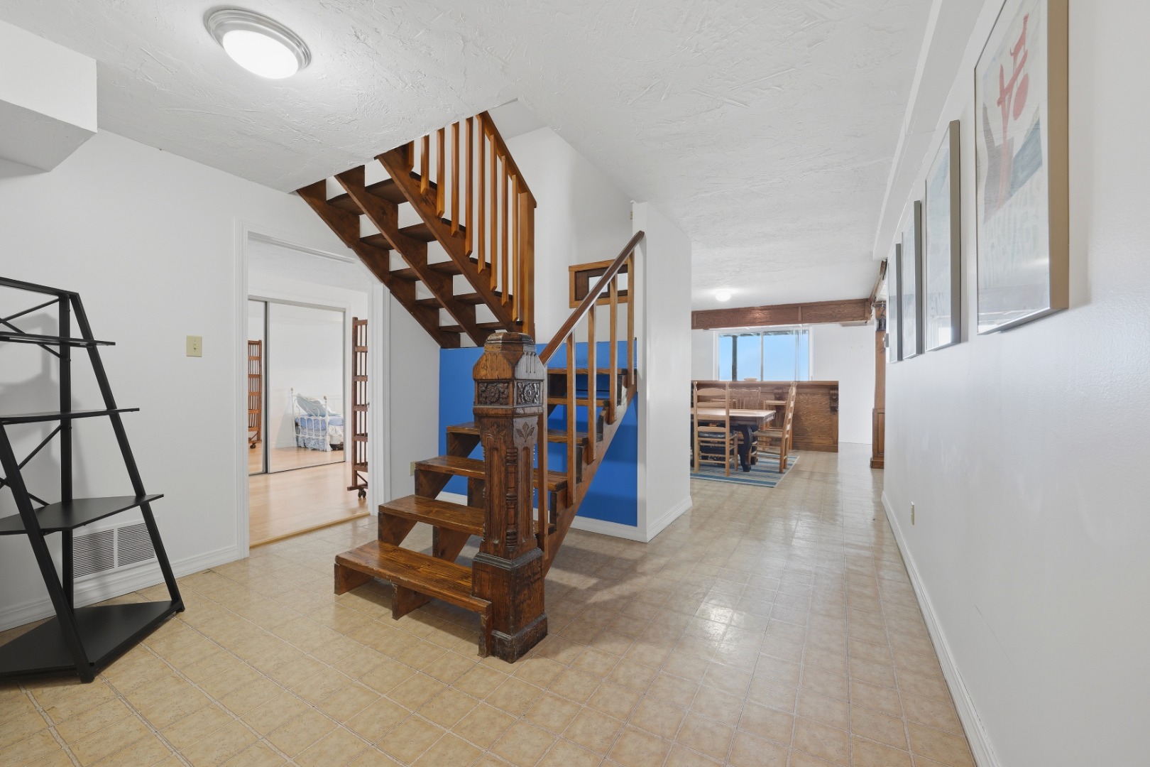95 Hines Point Road Vineyard Haven, MA 02568 - Photo 25 of 36 a view of entryway