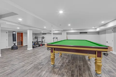 $1,200,000 | 1866 Berry Lane, Des Plaines, IL 60018