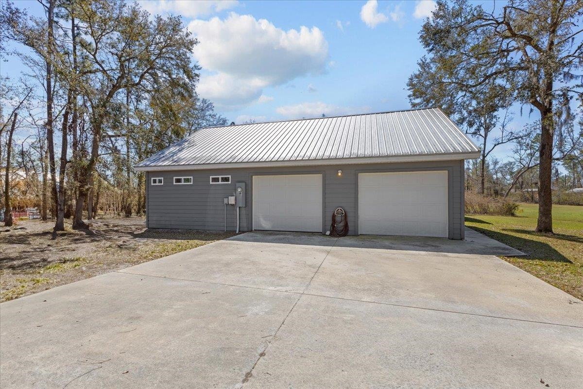 201 State Street Perry, FL 32348 - Photo 4 of 44