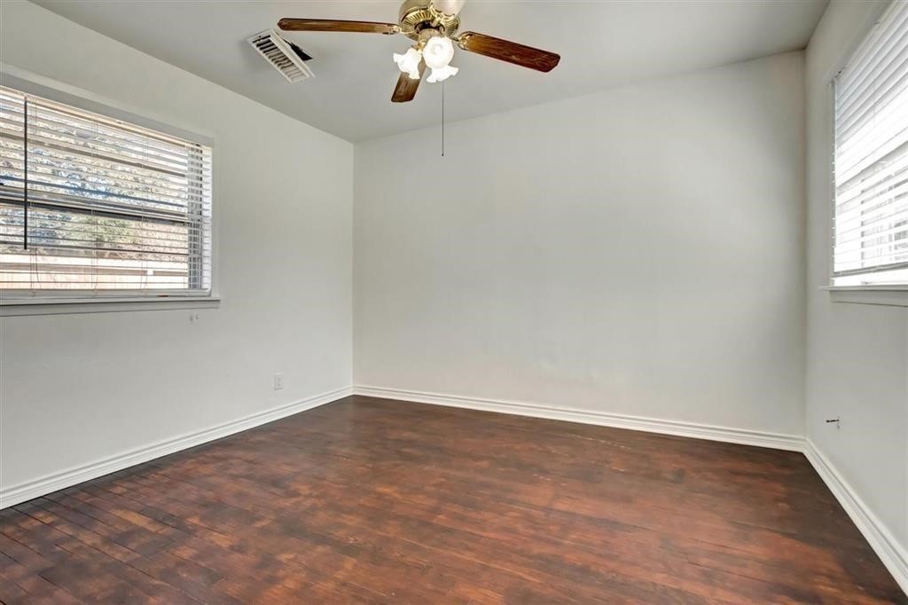 1316 Zora Street Houston, TX 77055 - Photo 13 of 24