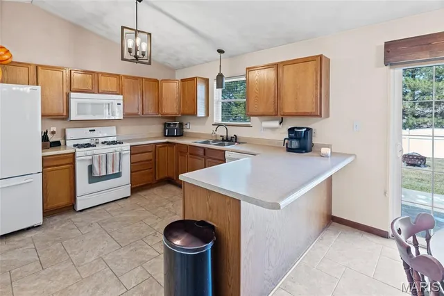 $260,000 | 113 East Harrisonville Drive, Valmeyer, IL 62295