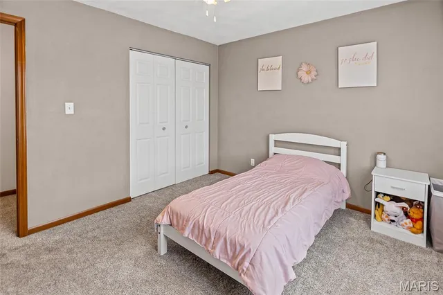 $260,000 | 113 East Harrisonville Drive, Valmeyer, IL 62295