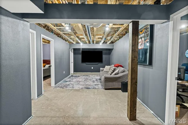 $260,000 | 113 East Harrisonville Drive, Valmeyer, IL 62295