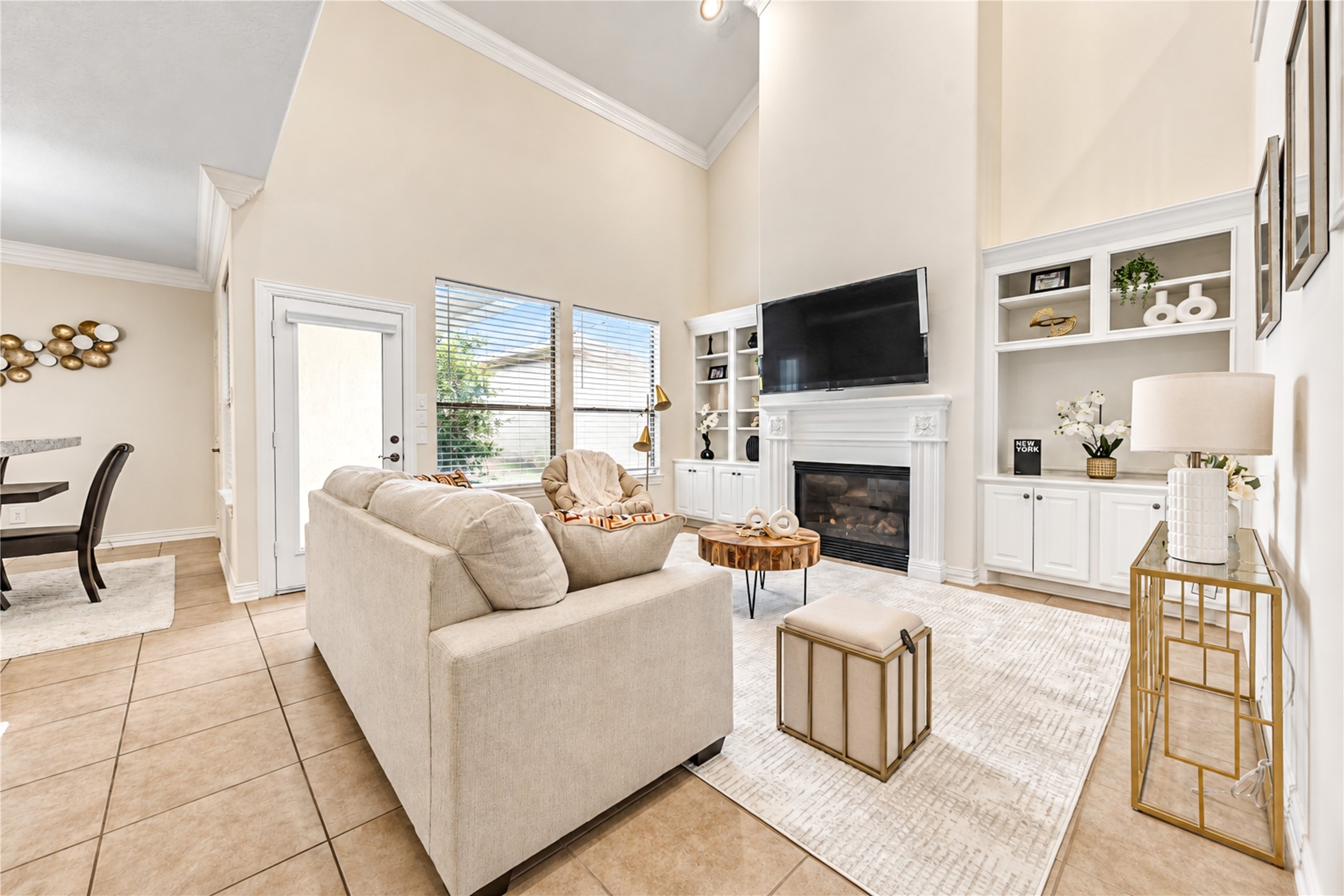 2011 Spring Cedar Lane Houston, TX 77077 - Photo 11 of 42 Gallery Image 11