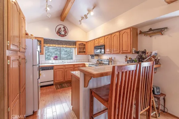 $575,000 | 43091 Bear Creek Court, Big Bear Lake, CA 92315